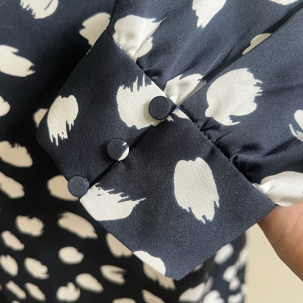 J. Crew Brushstroke Ruffled Satin Long Sleeve Size Small Navy White Preppy - Picture 9 of 11